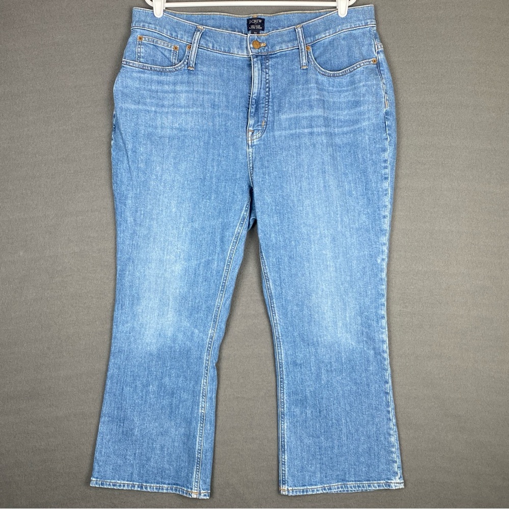 J. Crew Mid-Rise Flare‎ Crop Women’s 37 Medium Wash Denim